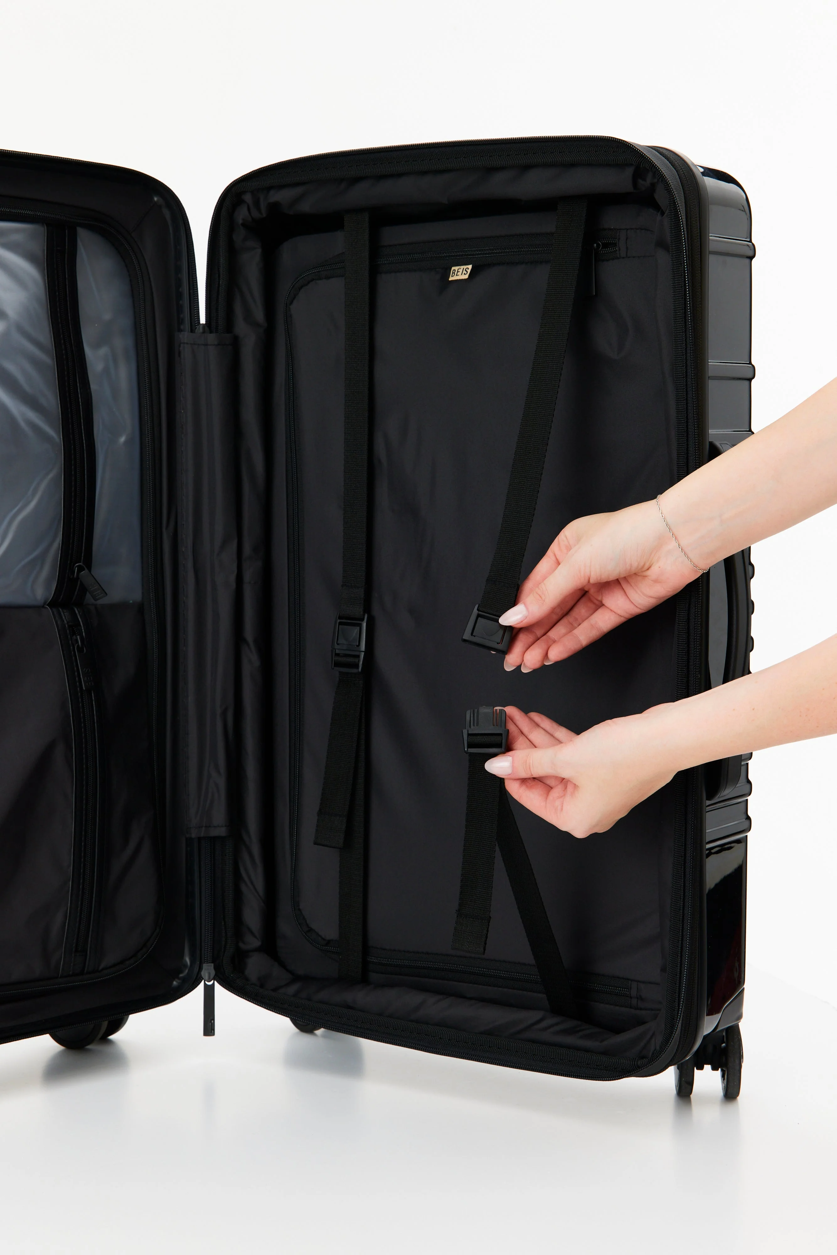 Resale The Large Check-In Roller in Glossy Black - Image 14